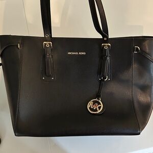 Michael Kors jet set Black zipper Tote Bag